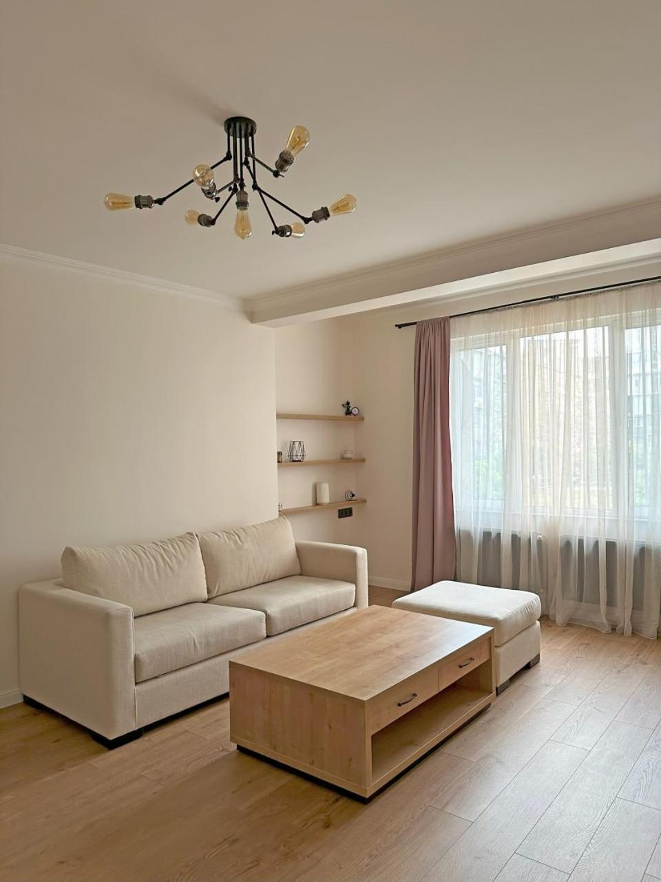 City Center Living In Yerevan Apartment Exterior photo